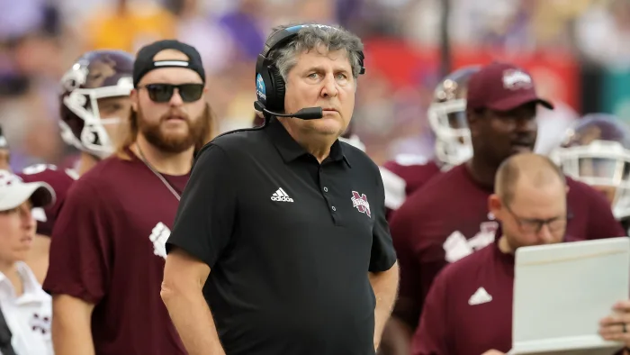 Mike Leach’s Ambitious Plan to Fix NIL: ‘Are You a Professional or Are You Not?’