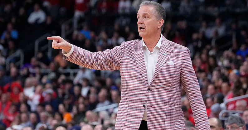 John Calipari: Arkansas players 'have a piano on their back' with NIL pressure