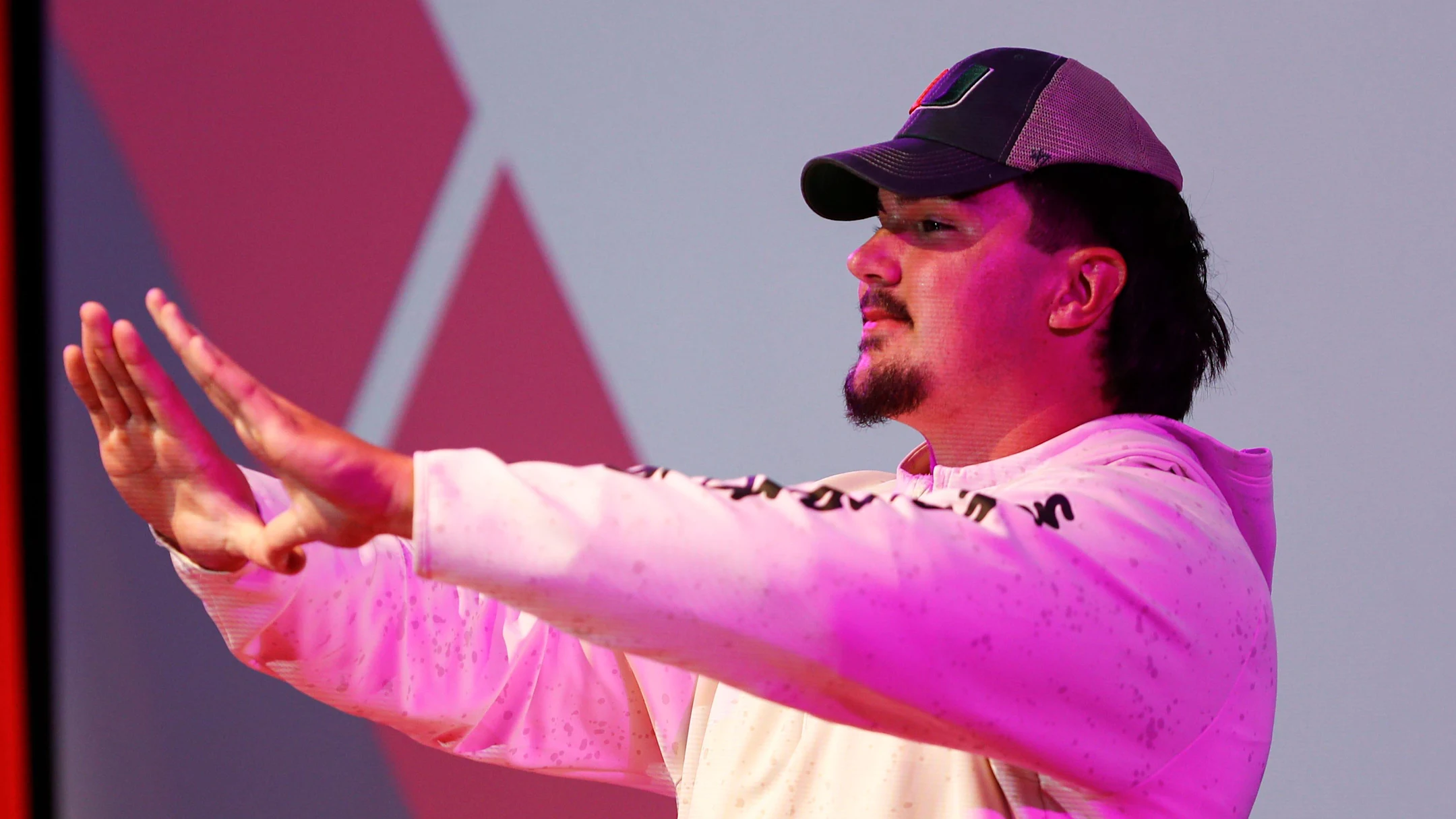 Star Miami Recruit’s Reportedly Massive NIL Deal Sparks College Football Debate